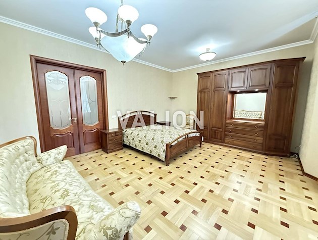 Продаж квартири вул. Коновальця 32г