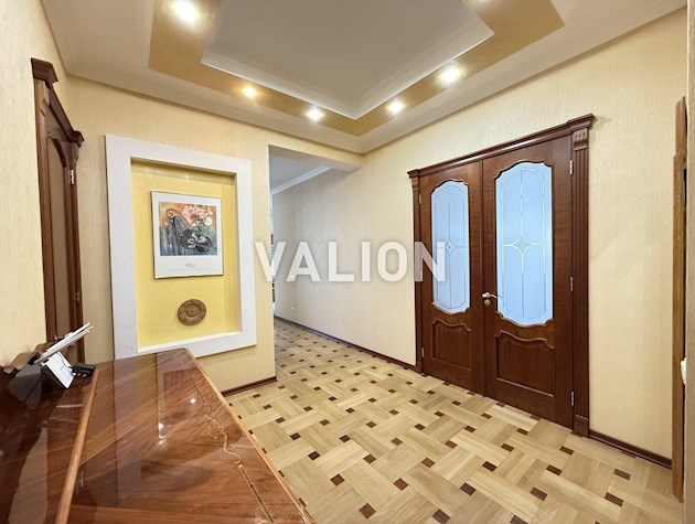 Продаж квартири вул. Коновальця 32г