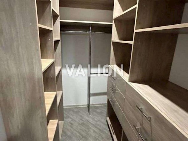 Продажа 2-к квартиры проспект Соборности 30а