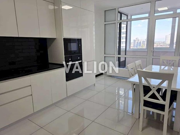 Продажа 2-к квартира ул. Евгения Сверстюка 6в