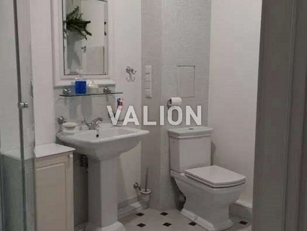 Продаж 3-к квартири вул. Велика Васильківська 134