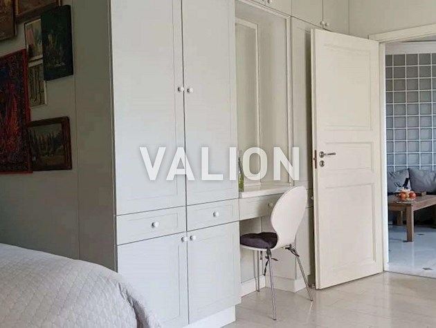 Продаж 3-к квартири вул. Велика Васильківська 134