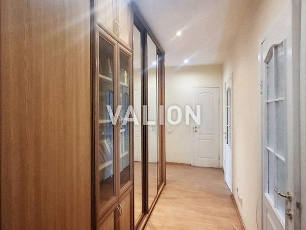 Продаж 2 – кімн. квартири, Новобіличі, вул. О. Булаховського 5-Б, Святошинський район, Академмістечко.