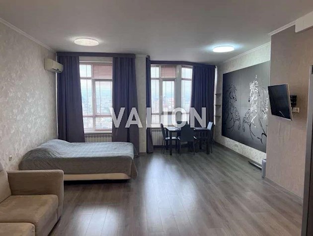 Продаж 1-к квартири вул. Жилянська 118