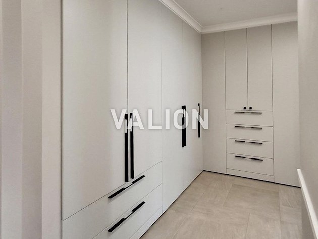 Продажа 3 – комн. квартиры, ЖК «Корона», ул. Княжий Затон 21, Дарницкий район, Левый берег, Осокорки.