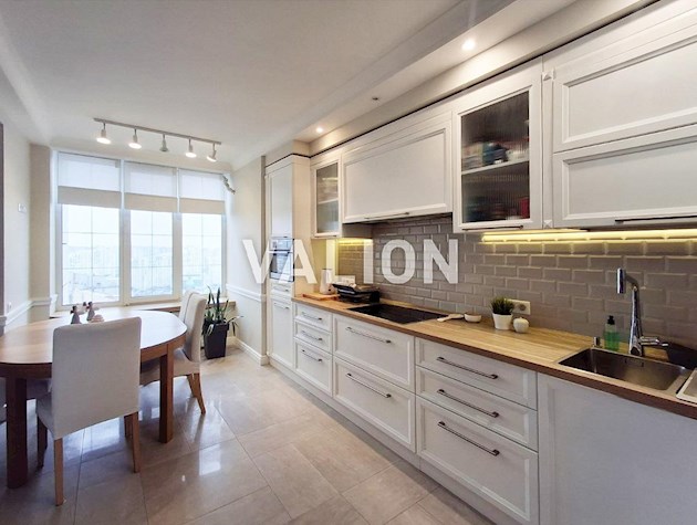 Продажа 3 – комн. квартиры, ЖК «Корона», ул. Княжий Затон 21, Дарницкий район, Левый берег, Осокорки.