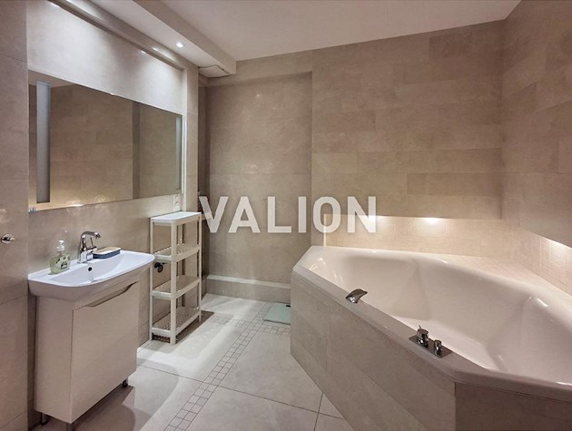 Продажа 3 – комн. квартиры, ЖК «Корона», ул. Княжий Затон 21, Дарницкий район, Левый берег, Осокорки.