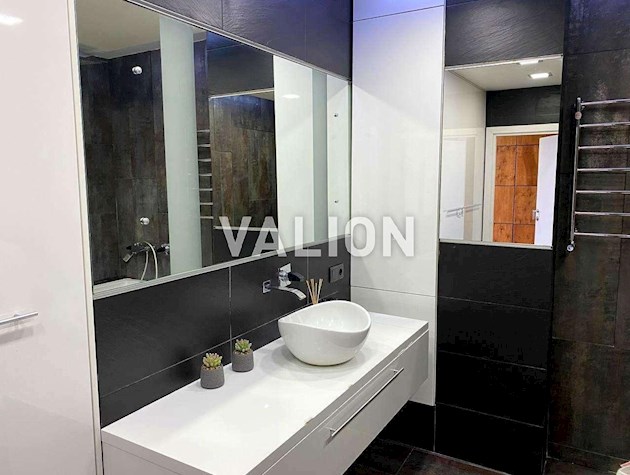 Продажа 2-к квартиры 18 ул Липковского (Урицкого) 18 Соломенский район