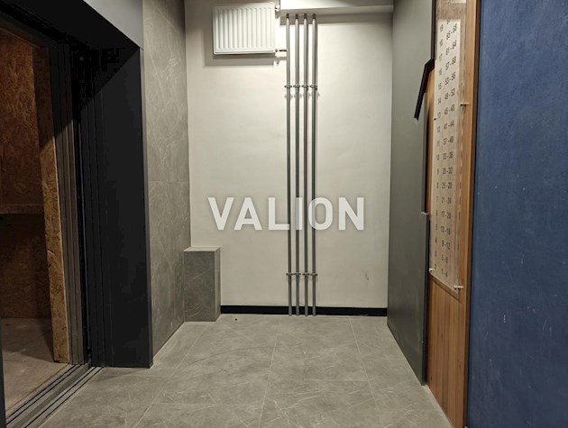 Продається 1 кімнатна квартира 44 кв. м на вул. Гліба Бабіча, 8б. ЖК Причал 8.