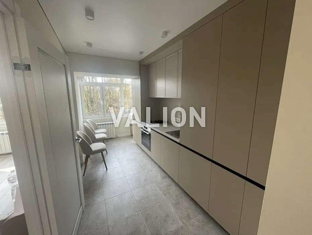 Продаж 1-к квартири Русанівська набережна 16