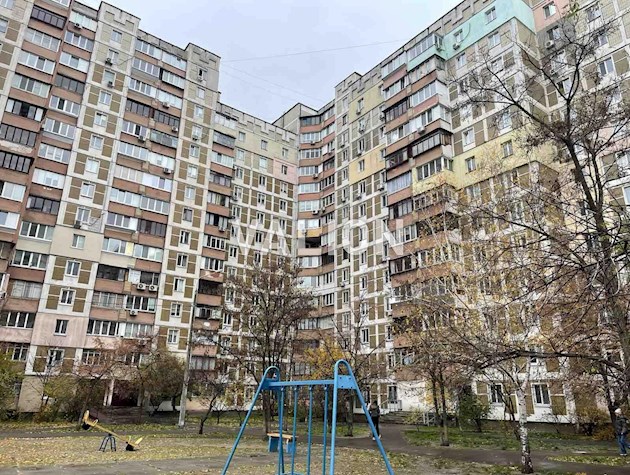 Продажа 1к квартиры 42 м2 по вулю Александры Экстер,12