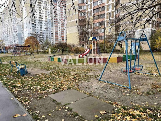 Продажа 1к квартиры 42 м2 по вулю Александры Экстер,12