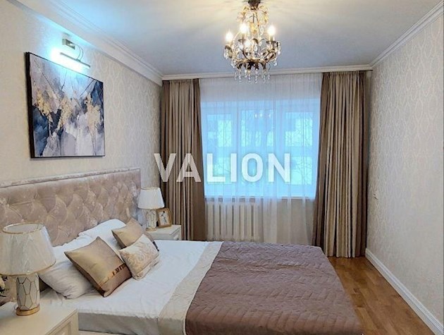 Продаж 2-к квартири Берестейський проспект 7б, Шевченківський район, Центр, Правий берег.