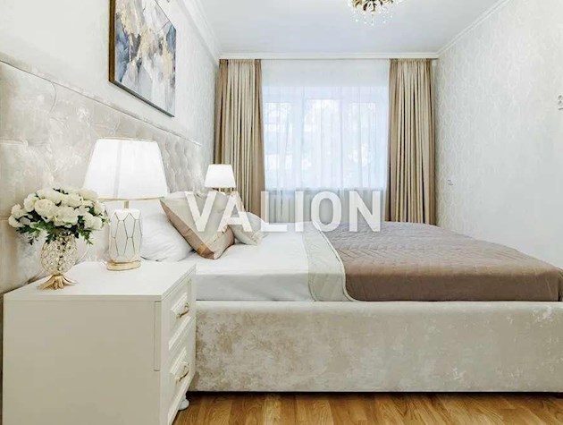 Продаж 2-к квартири Берестейський проспект 7б, Шевченківський район, Центр, Правий берег.