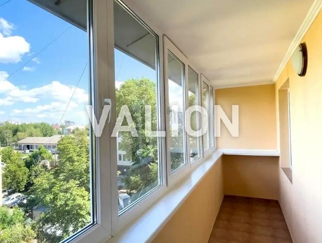 Продаж 2к квартири, метро Нивки, вул. Данила Щербаківського,54