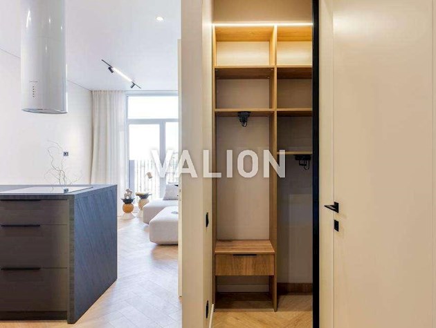 Продаж 1-к квартири вул. Вавилових 11