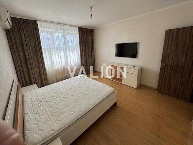 Продажа 2к квартиры вул. Голосіївська 13Б метро Демиевская