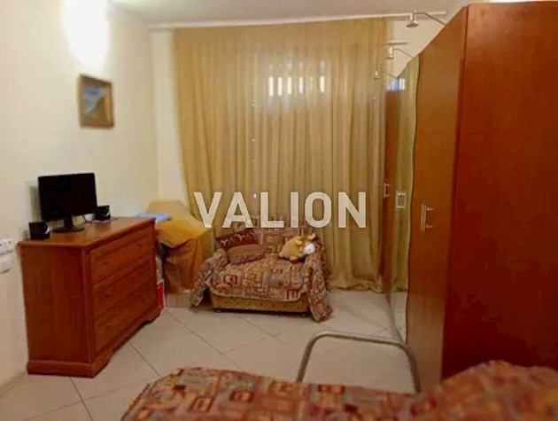 Продажа 1-к квартиры ул. Виктора Ярмолы 38