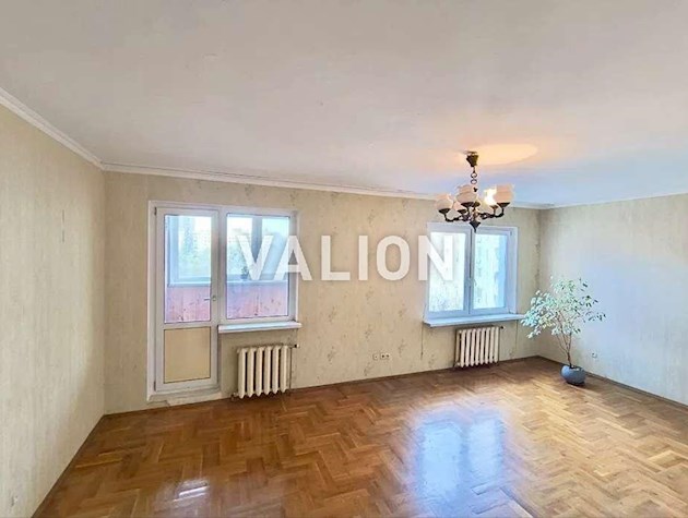 Продаж 3-к квартири вул. Машинобудівна 21а