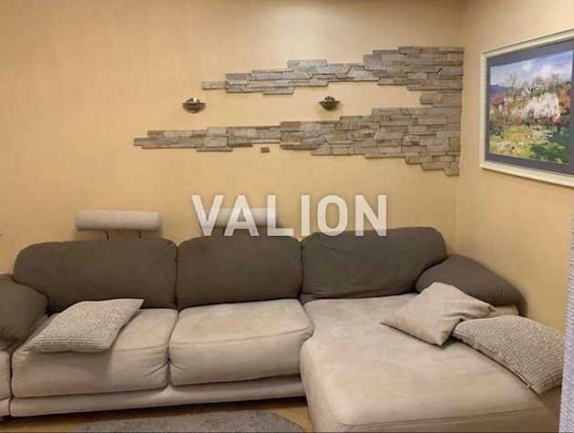 Продаж 2-к квартири вул. Срібнокільська 22