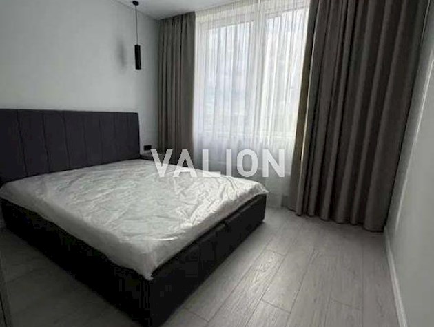 Продажа 2-к квартиры ул. Александра Олеся 9а