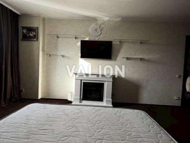 Продаж 1-кімнатної квартири вул. Дмитрівська 2, центр