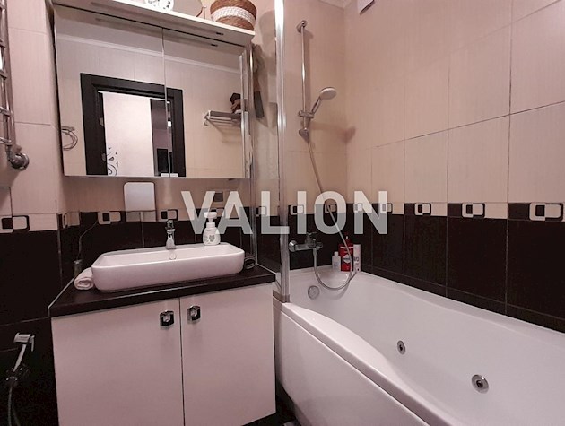 Продаж 1-кімнатної квартири вул. Дмитрівська 2, центр