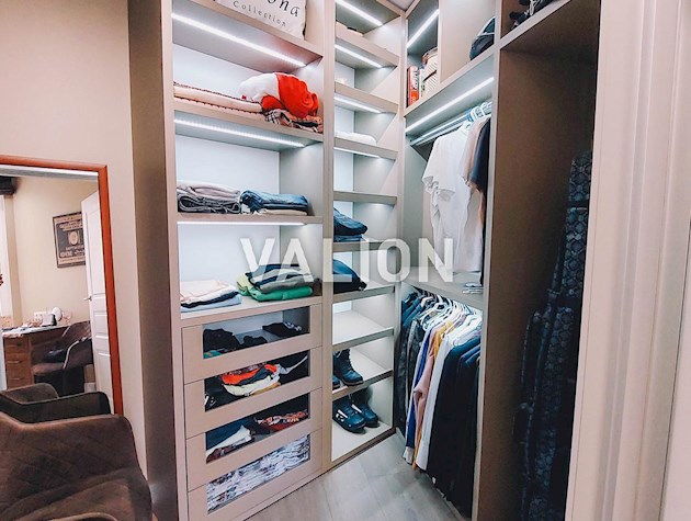 Предлагаем на продажу современную просторную квартиру с авторским ремонтом 2020 по улице Чорновола, 29-А в г. Киеве. Без %