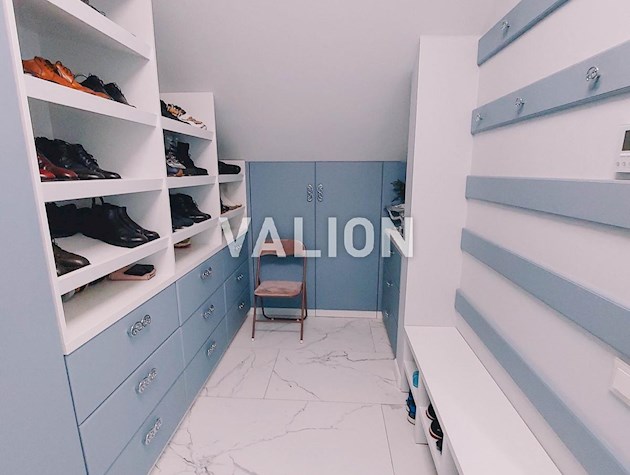 Продаж сучасної квартири з авторським ремонтом Чорновола, 29А Без комісії