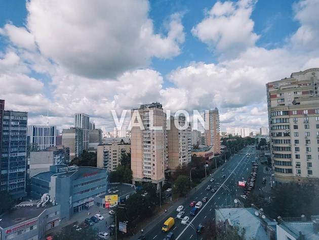 Предлагаем на продажу современную просторную квартиру с авторским ремонтом 2020 по улице Чорновола, 29-А в г. Киеве. Без %