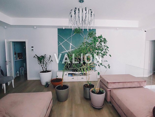 Продаж сучасної квартири з авторським ремонтом Чорновола, 29А Без комісії