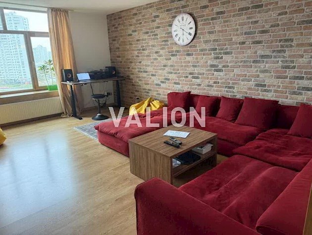 Продаж 4-к квартири Дніпровська набережна 26