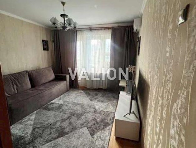 Продажа 1-к квартирі ул. Желудева 8а