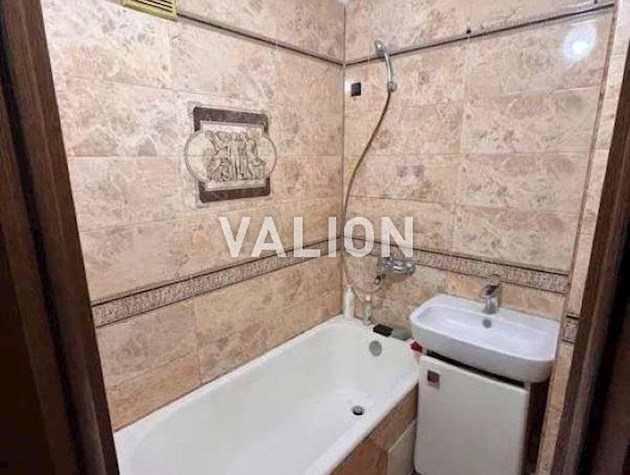 Продажа 2-к квартиры ул. Зодчих 4