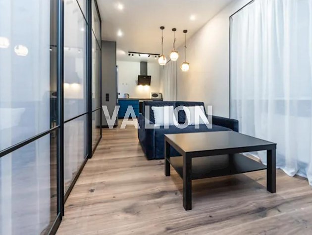 Продаж 1-к квартири вул. Гарматна 38б