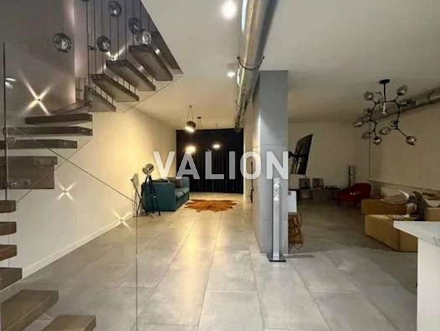 Продажа 4-к квартиры, пентхаус ул. Глубочицкая 32б