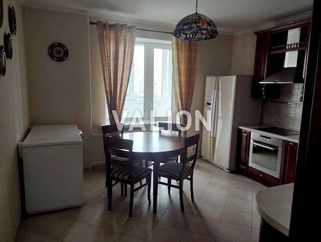 Продаж 2-кімнатної квартири вул.Голего Миколи (Лебедєва-Кумача) 5