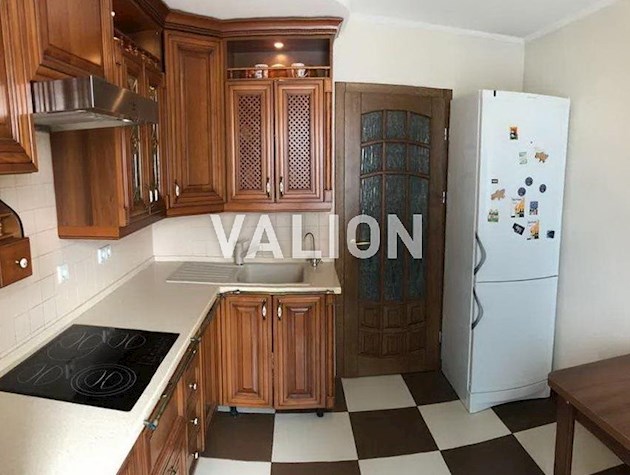 Продажа 3 комнатной квартиры с ремонтом, пр.Красной Калины 72 (пр.Маяковского, 72), Деснянский район.