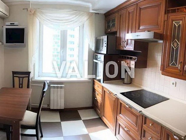 Продажа 3 комнатной квартиры с ремонтом, пр.Красной Калины 72 (пр.Маяковского, 72), Деснянский район.