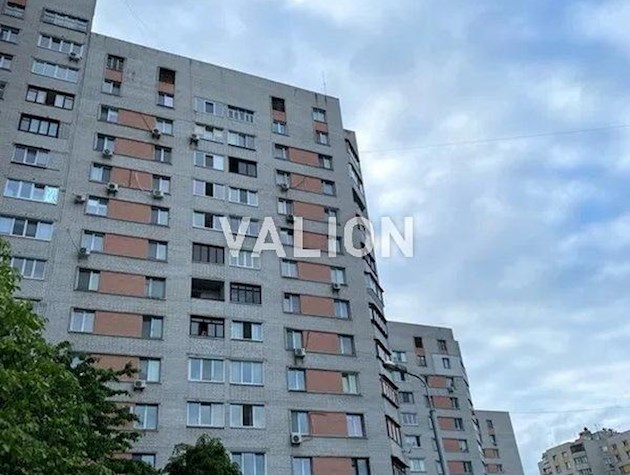 Продам 2 комнатную квартиру по ул. Верховинца,10