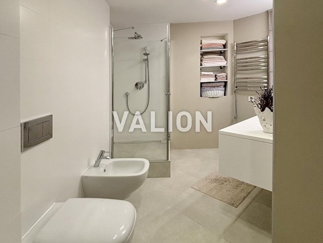 Продажа Трехкомнатная квартира в Подольском районе, ул. Константиновская, 51. Центр Подола. Без комиссии