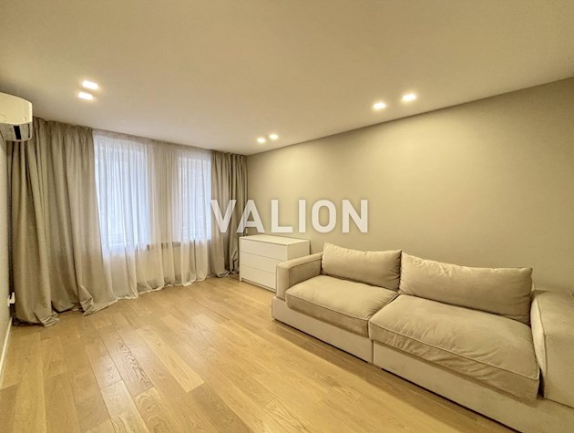 Продажа Трехкомнатная квартира в Подольском районе, ул. Константиновская, 51. Центр Подола. Без комиссии