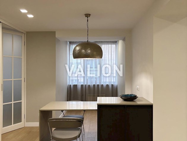 Продажа: Трехкомнатная квартира в Подольском районе, ул. Константиновская, 51. Центр Подола. Без комиссии