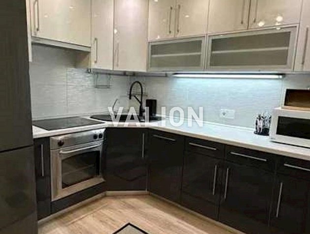 Продажа 1-к квартиры просп. Свободы 30б