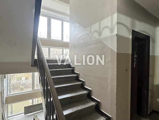 Продажа 3-к квартиры ул Авиаконструктора Антонова 11,Соломенский район