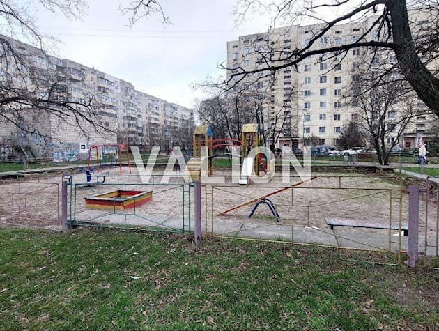 Продажа 3к квартиры ул Героев Днепра 32 Оболонский р-н Правый берег