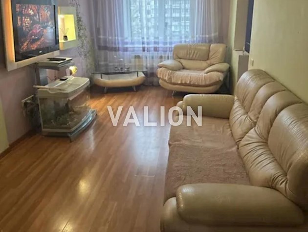 Продаж 3-к квартири вул. Героїв Дніпра 32