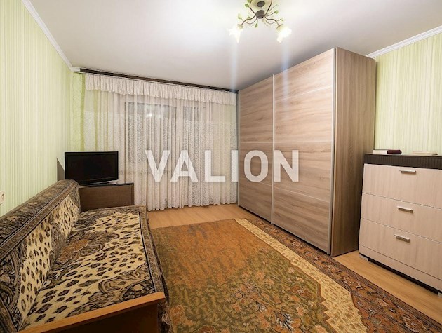 Продажа: 1 — комнатная на ул. Харченко Евгения, 27, Дарницкий район