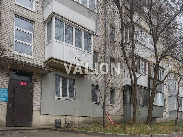 Продажа: 1 — комнатная на ул. Харченко Евгения, 27, Дарницкий район