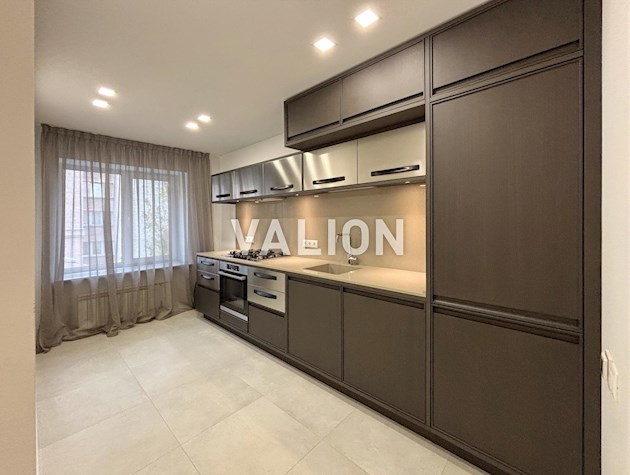 Продажа двух смежных 3-комнатных квартир в Подольском районе, ул. Константиновская, 51 центр Подола. Без комиссии